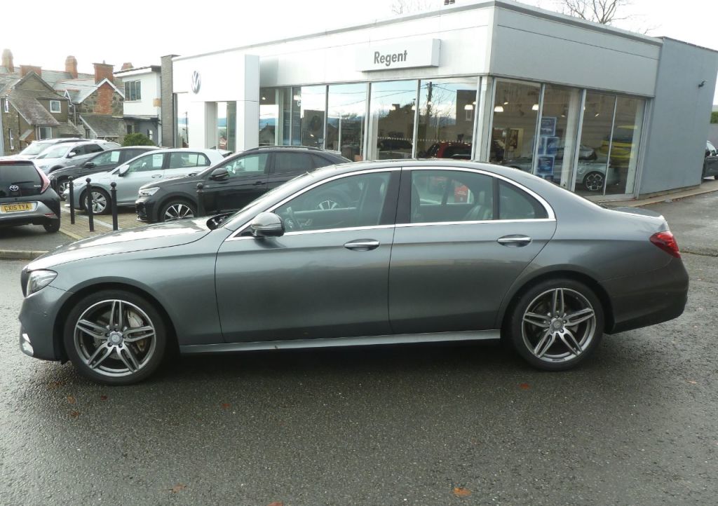 Used Mercedes-Benz E Class 2016 for sale - 76279338: Photo 5