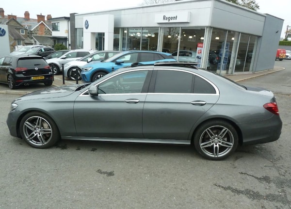 Used Mercedes-Benz E Class 2016 for sale - 76279338: Photo 5