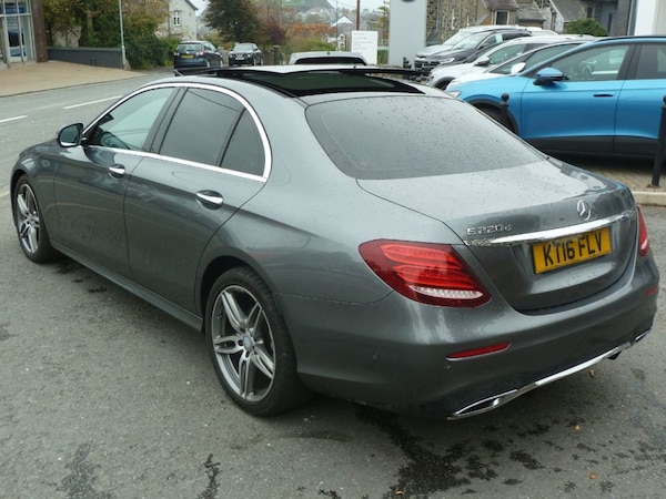 Used Mercedes-Benz E Class 2016 for sale - 76279338: Photo 6
