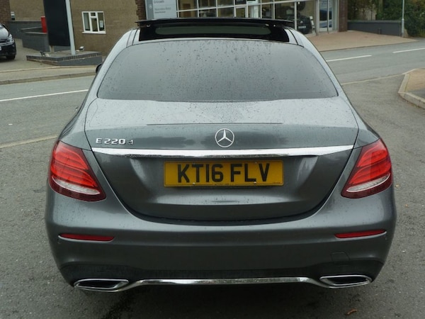 Used Mercedes-Benz E Class 2016 for sale - 76279338: Photo 7