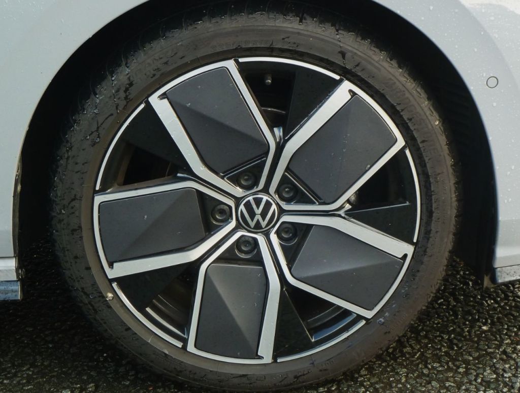 Used Volkswagen Golf 2025 for sale - 77403713: Photo 11