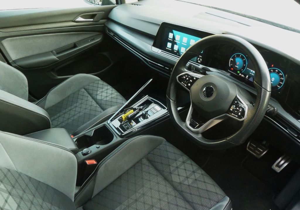 Used Volkswagen Golf 2022 for sale - 77001743: Photo 11