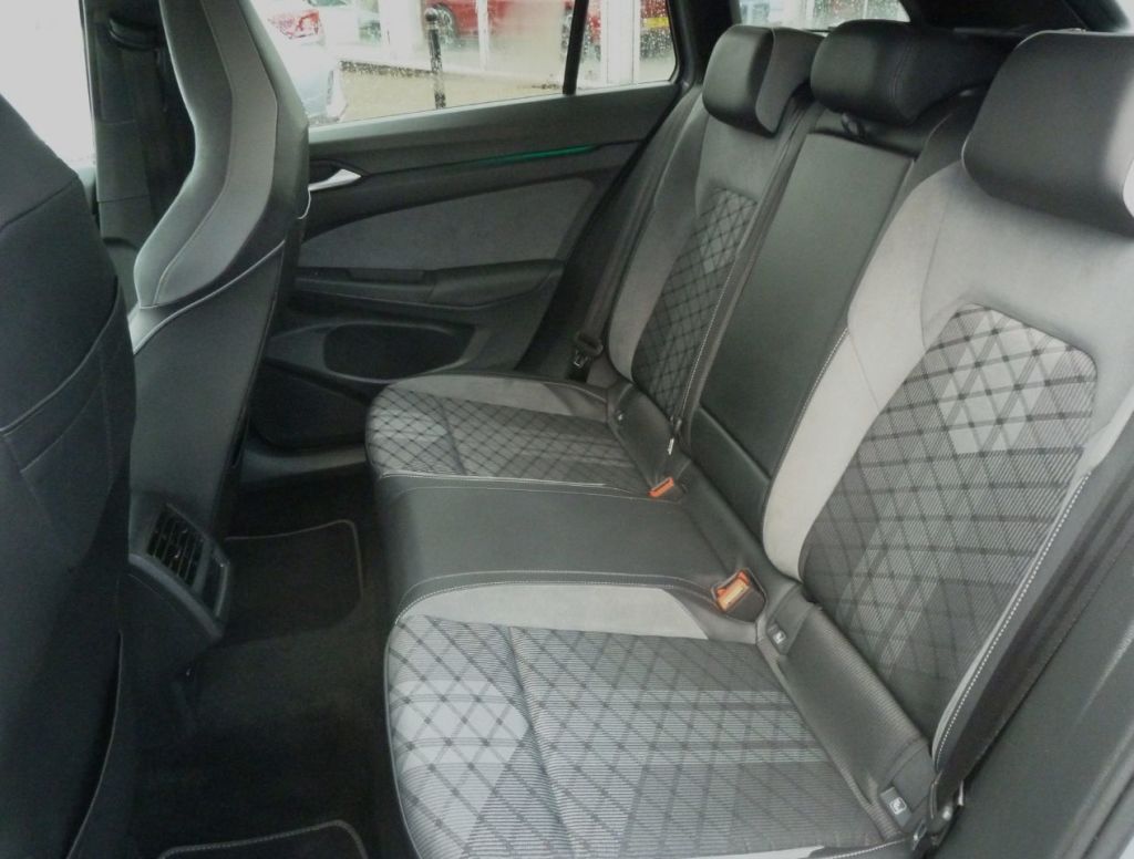 Used Volkswagen Golf 2022 for sale - 77001743: Photo 25