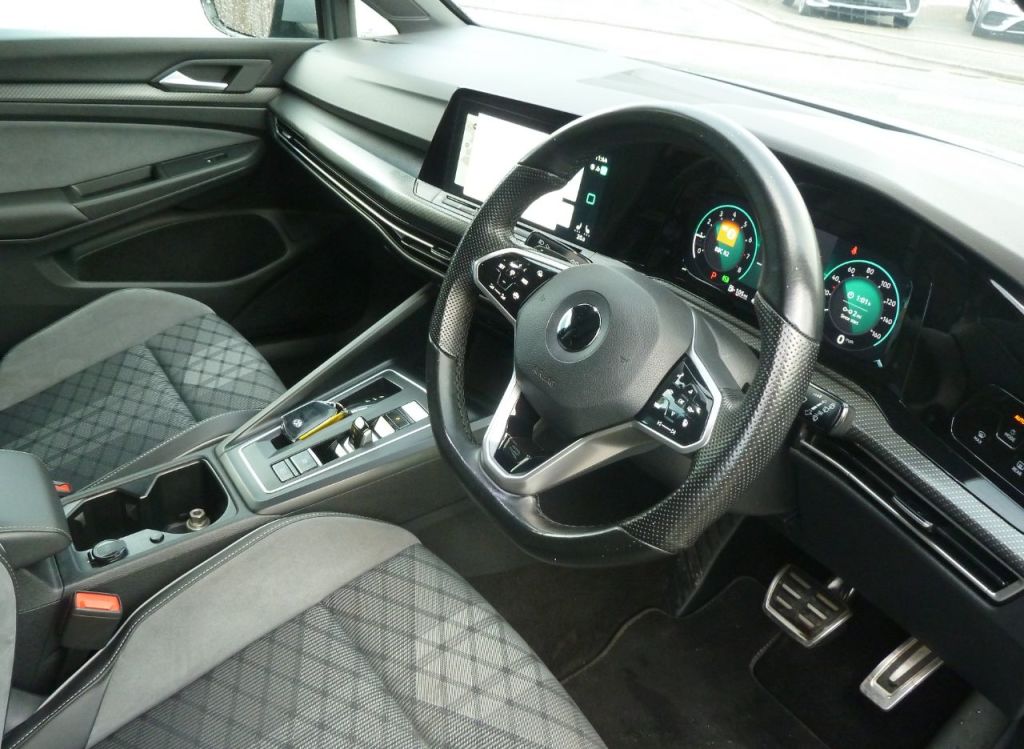 Used Volkswagen Golf 2022 for sale - 77001743: Photo 29