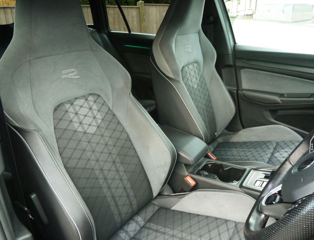 Used Volkswagen Golf 2022 for sale - 77001743: Photo 30