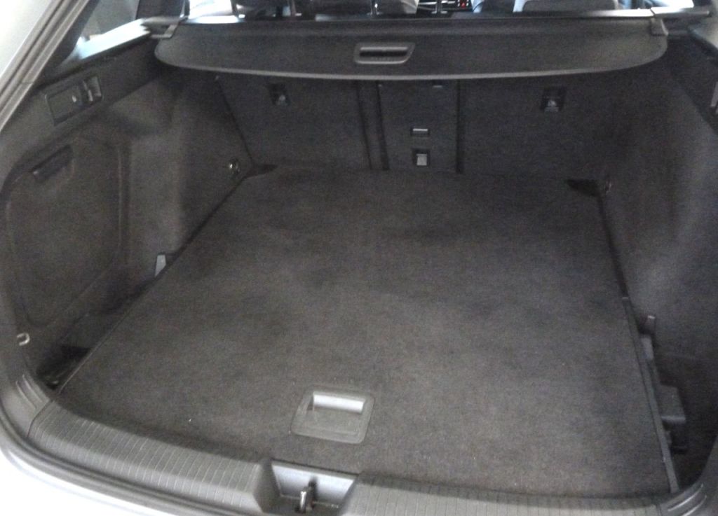 Used Volkswagen Golf 2022 for sale - 77001743: Photo 31