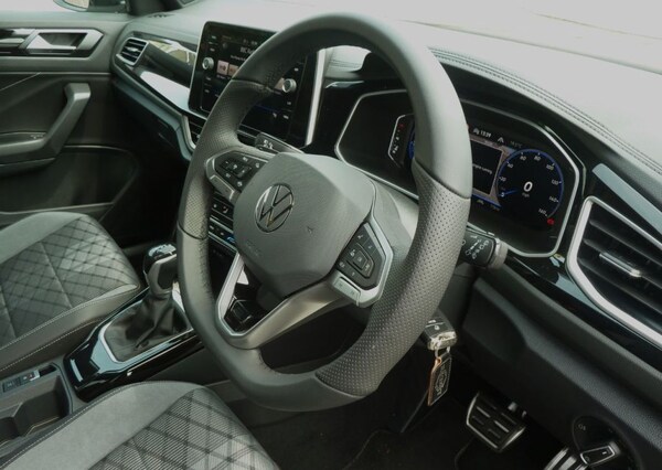 Used Volkswagen T-Roc 2025 for sale - 75516140: Photo 11