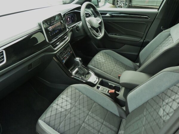 Used Volkswagen T-Roc 2025 for sale - 75516140: Photo 2