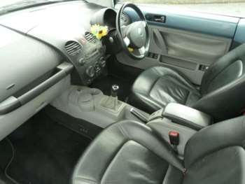 Used Volkswagen Beetle 2004 for sale - 75034871: Photo