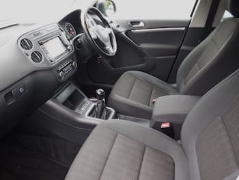 Used Volkswagen Tiguan 2011 for sale - 79717539: Photo