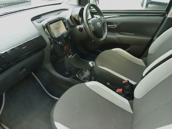 Used Toyota AYGO 2015 for sale - 76405783: Photo