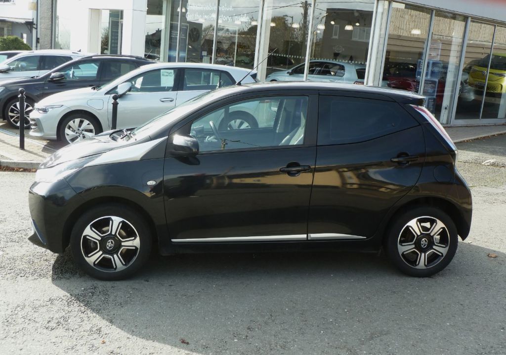 Used Toyota AYGO 2015 for sale - 76405783: Photo 5