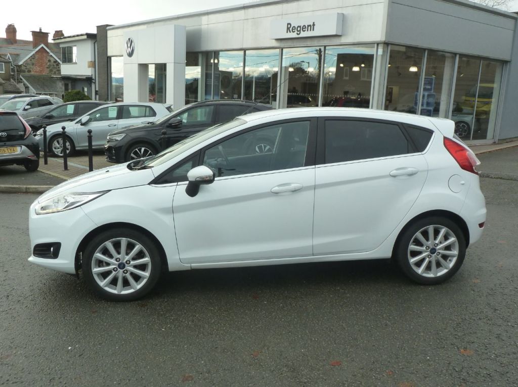 Used Ford Fiesta 2015 for sale - 76641963: Photo 5