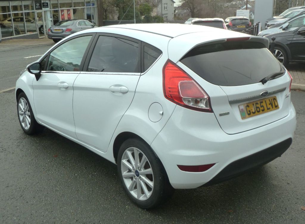Used Ford Fiesta 2015 for sale - 76641963: Photo 6