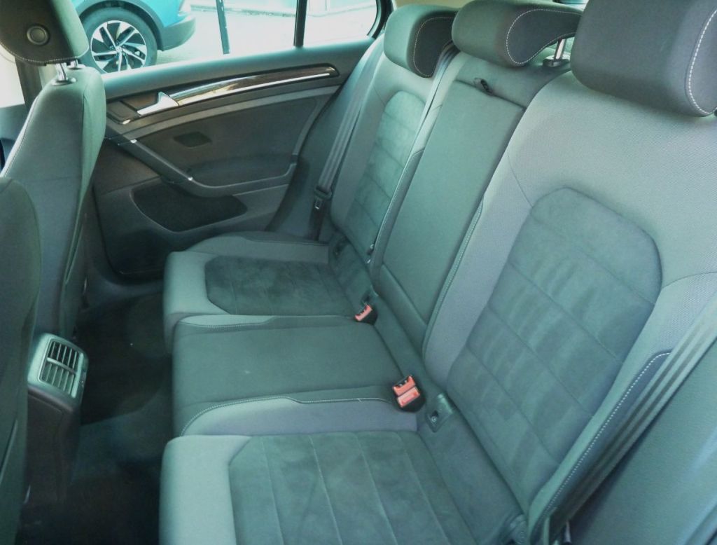 Used Volkswagen Golf 2019 for sale - 76255818: Photo 14