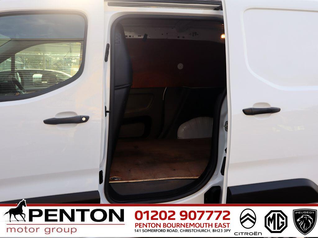 Used Vauxhall Combo 2019 for sale - 76152477: Photo 4