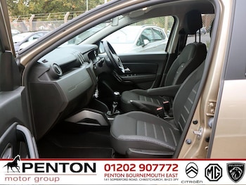 Used Dacia Duster 2018 for sale - 76270058: Photo