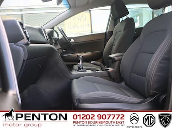 Used Kia Sportage 2017 for sale - 76228080: Photo