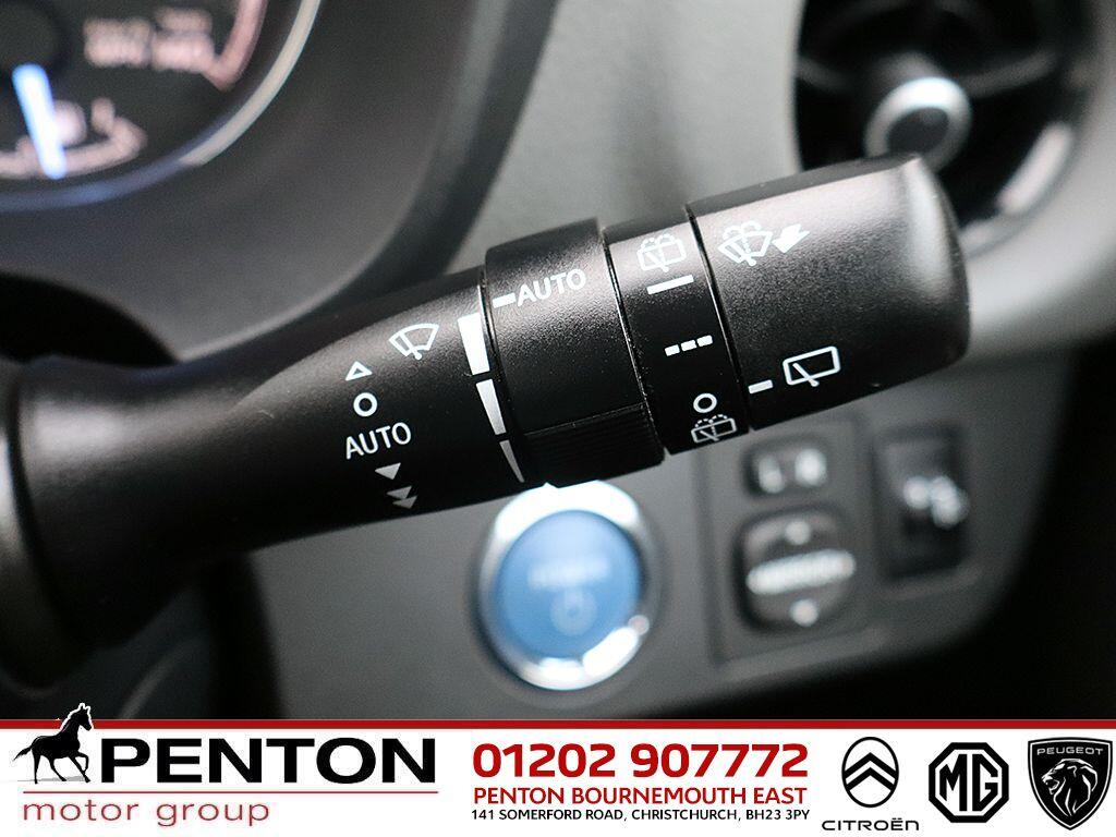 Used Toyota Yaris 2019 for sale - 77040268: Photo 8