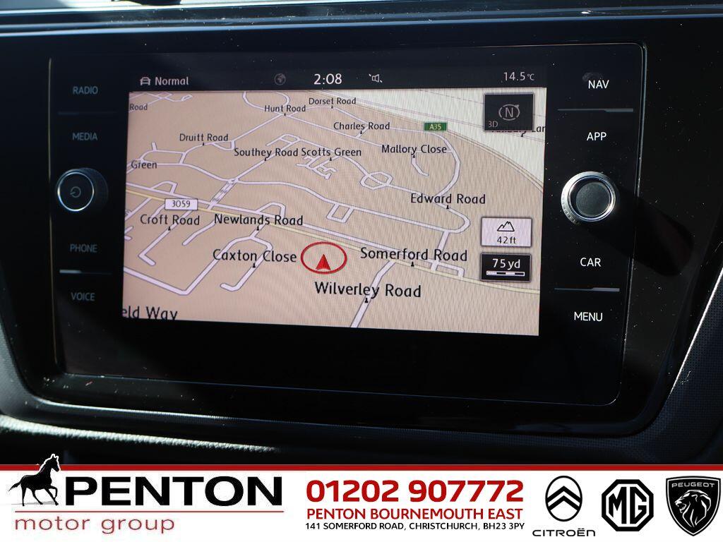 Used Volkswagen Touran 2017 for sale - 77978095: Photo 2