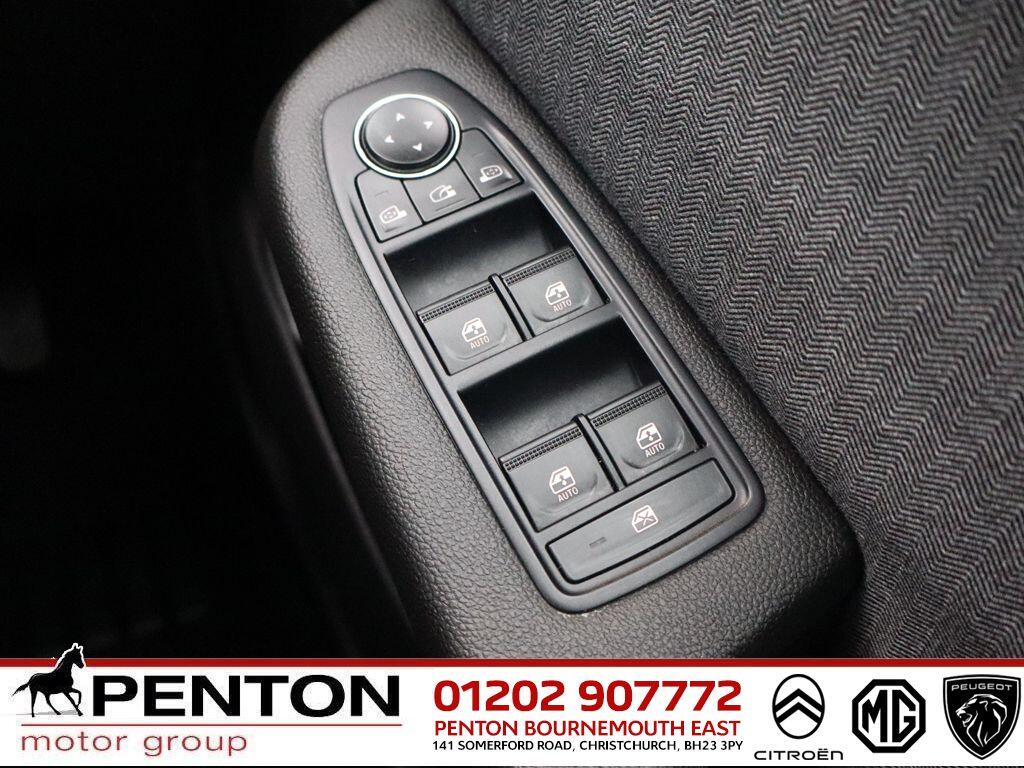 Used Renault Clio 2024 for sale - 76361104: Photo 17