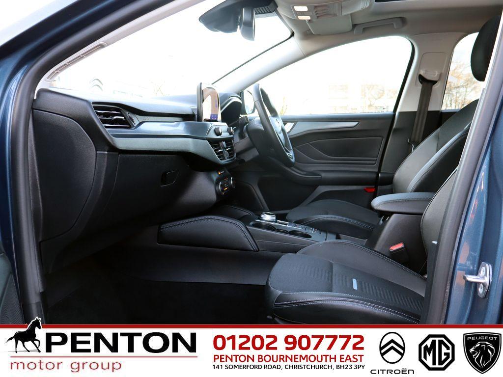 Used Ford Focus 2021 for sale - 77377393: Photo 2