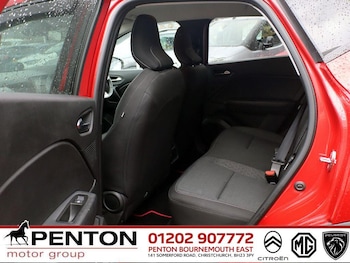 Used Renault Captur 2022 for sale - 77478916: Photo