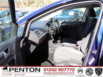 Used Volkswagen Golf 2019 for sale - 78220163: Photo