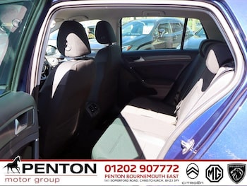 Used Volkswagen Golf 2019 for sale - 78220163: Photo