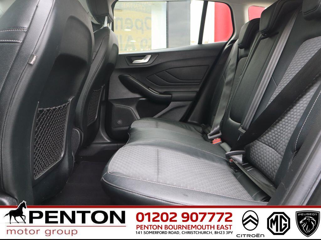 Used Ford Focus 2021 for sale - 76021138: Photo 4