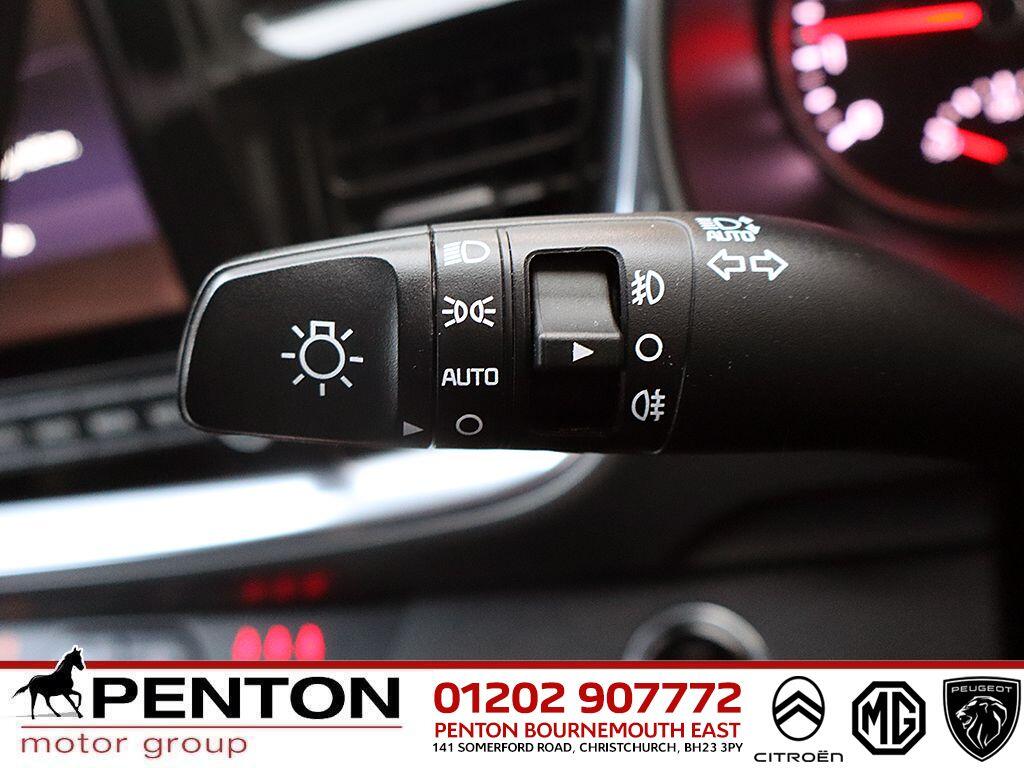 Used Kia Stonic 2022 for sale - 76953451: Photo 12