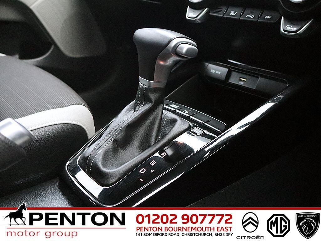 Used Kia Stonic 2022 for sale - 76953451: Photo 7