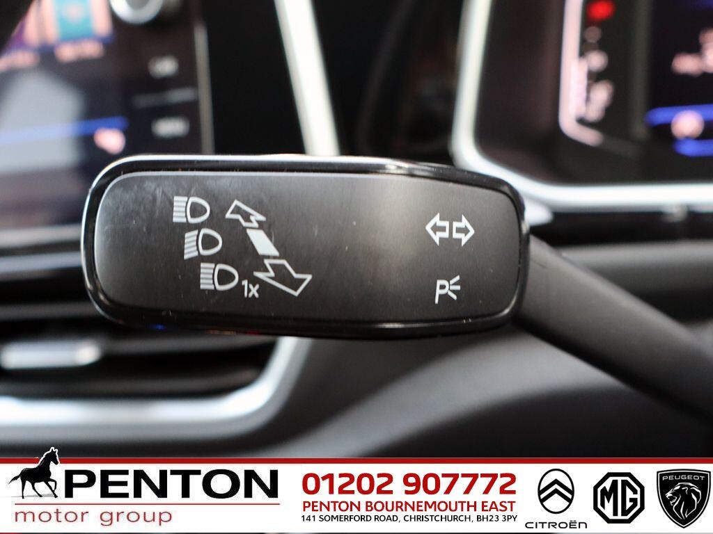 Used Volkswagen T-Roc for sale - 77808083: Photo 17