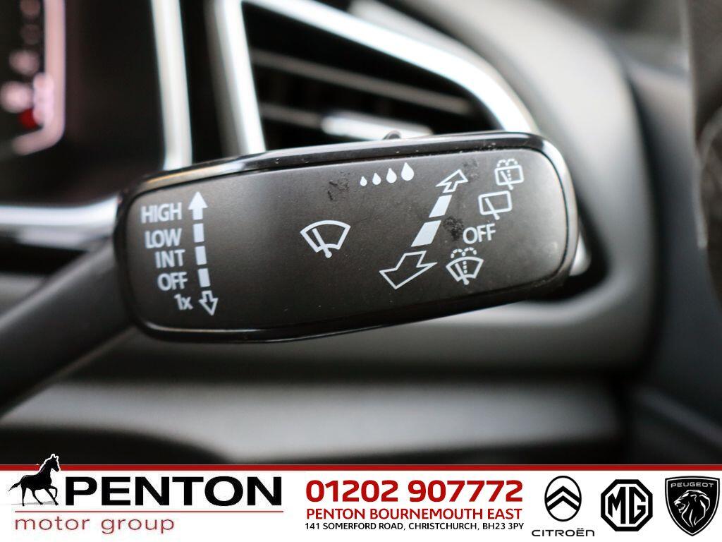 Used Volkswagen T-Roc for sale - 77808083: Photo 18