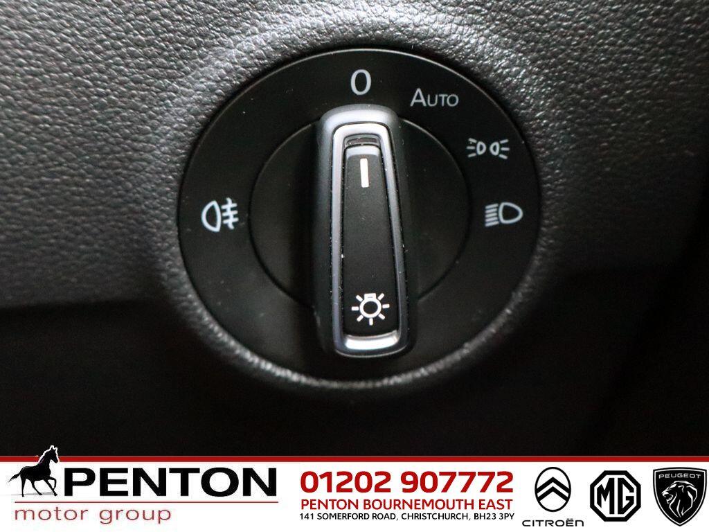 Used Volkswagen T-Roc for sale - 77808083: Photo 19