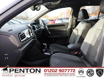 Used Volkswagen T-Roc 2022 for sale - 77808083: Photo