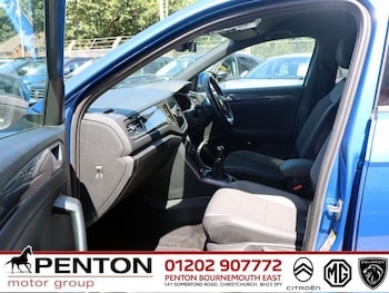 Used Volkswagen T-Roc 2021 for sale - 79201384: Photo