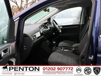 Used Volkswagen Touran 2020 for sale - 77479520: Photo