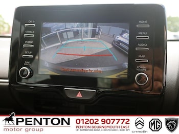 Used Toyota Yaris 2023 for sale - 79441178: Photo