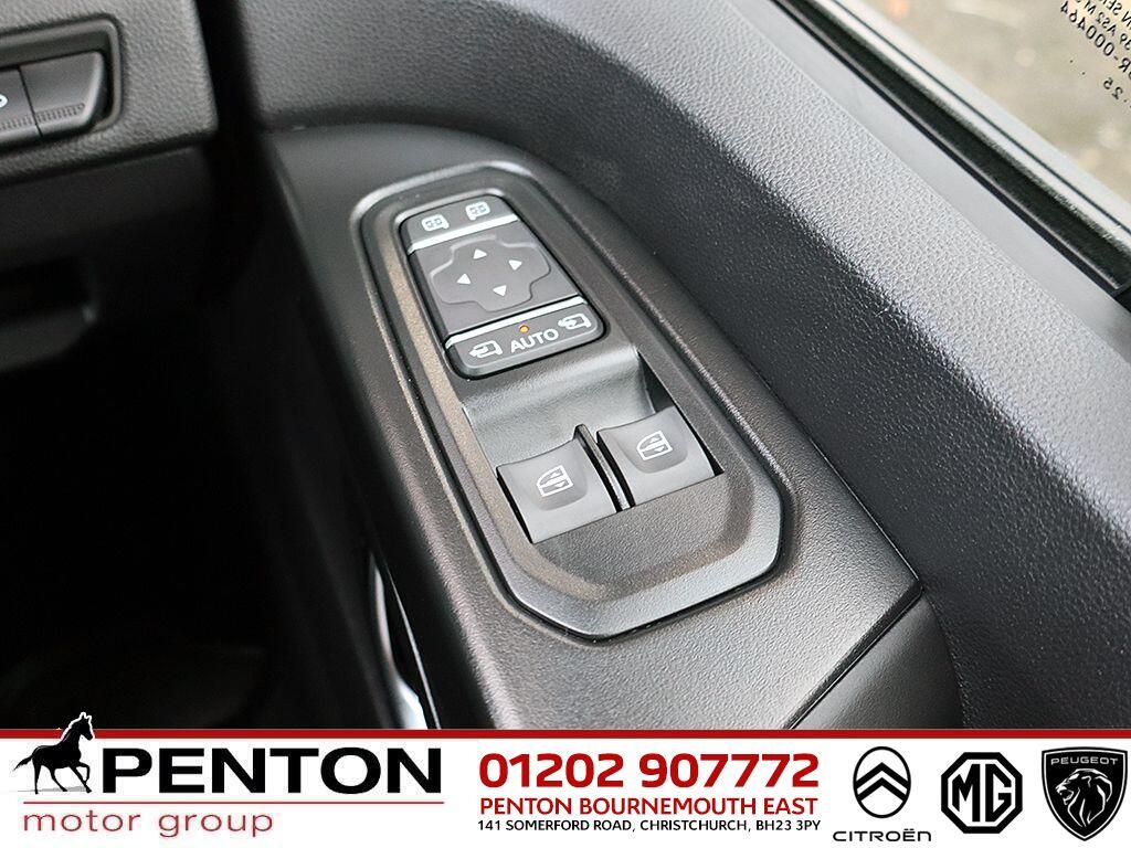 Used Renault Trafic 2025 for sale - 76992351: Photo 24