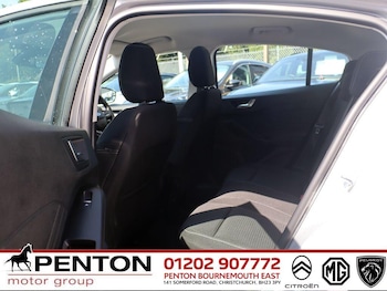 Used Ford Focus 2023 for sale - 79049428: Photo