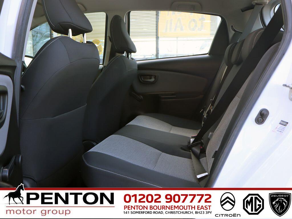 Used Toyota Yaris for sale - 77853139: Photo 4