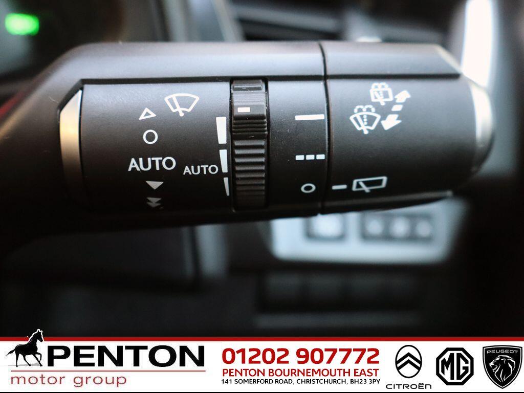 Used Lexus UX 2020 for sale - 76780874: Photo 20