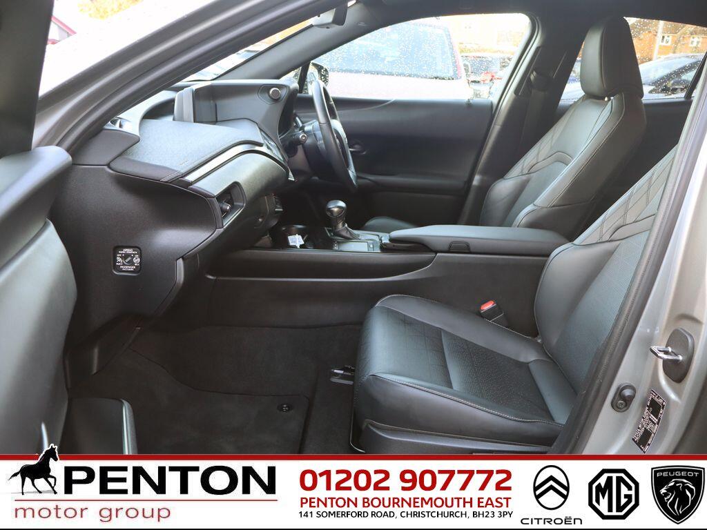 Used Lexus UX 2020 for sale - 76780874: Photo 3