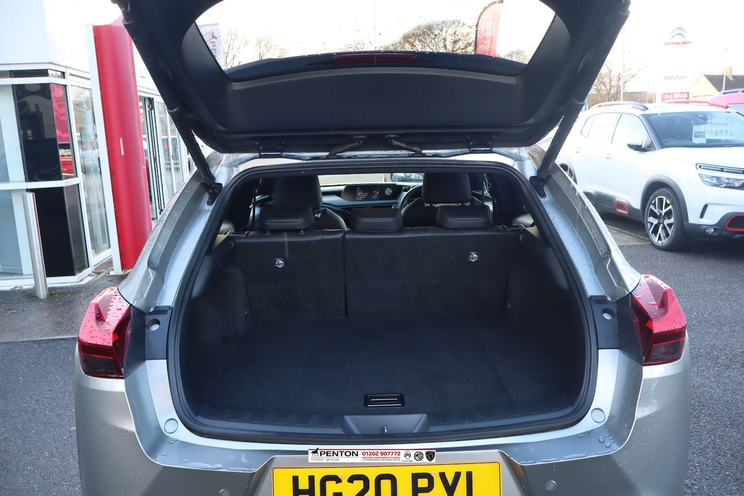 Used Lexus UX 2020 for sale - 76780874: Photo 5