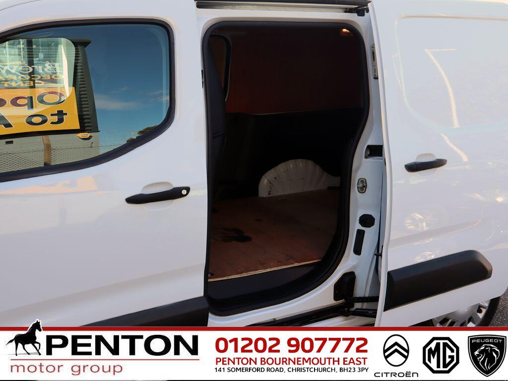 Used Vauxhall Combo 2022 for sale - 76472264: Photo 4