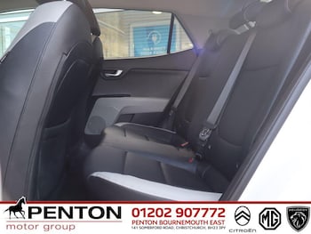 Used Kia Stonic 2019 for sale - 75449518: Photo