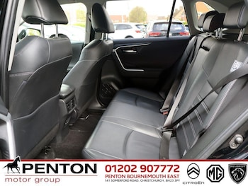 Used Toyota RAV4 2019 for sale - 78318410: Photo