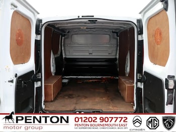 Used Nissan NV300 2021 for sale - 77191838: Photo