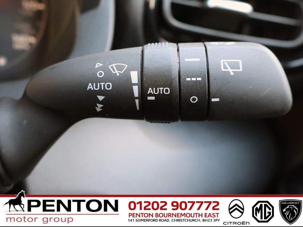 Used Mazda Mazda2 HYBRID 2024 for sale - 76988230: Photo 15